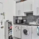 Small Central Flat In Paris Nine